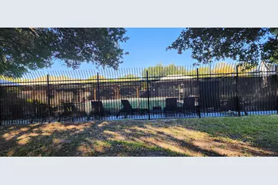 13004 Scofield Farms Drive, Austin, TX 78727 - Photo 35