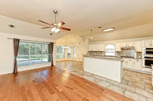 13004 Scofield Farms Dr, Austin, TX 78727 - Photo 9