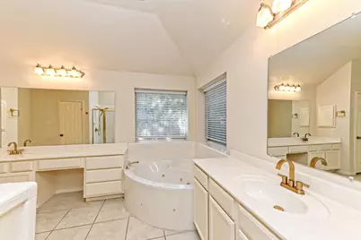 13004 Scofield Farms Drive, Austin, TX 78727 - Photo 19