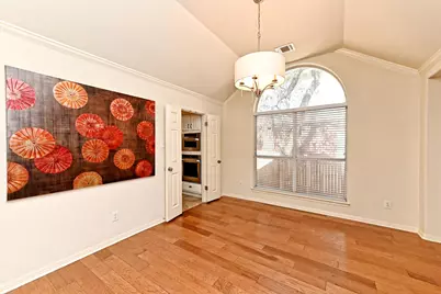 13004 Scofield Farms Drive, Austin, TX 78727 - Photo 11