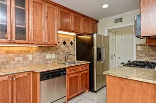 407 E 45th St, Austin, TX 78751 - Photo 5