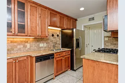 407 E 45th Street #210, Austin, TX 78751 - Photo 5