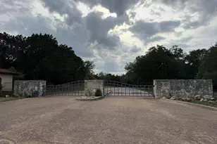 1603 Las Entradas Dr, Spicewood, TX 78669 - Photo 3