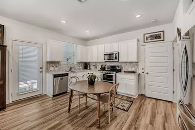 8007 Mellencamp Drive, Austin, TX 78744 - Photo 9