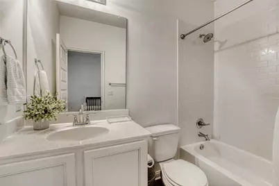 8007 Mellencamp Drive, Austin, TX 78744 - Photo 17