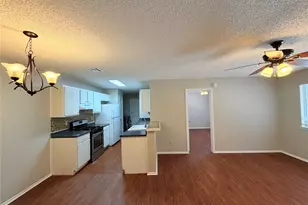 12102 Arrowwood Dr, Austin, TX 78727 - Photo 9