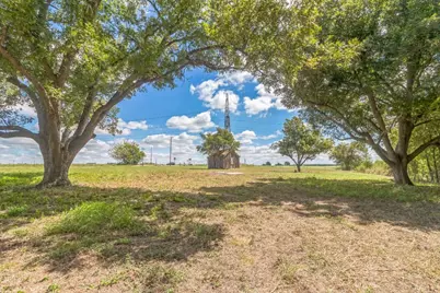 1900 County Road 330, Granger, TX 76530 - Photo 7