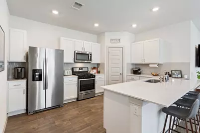 117 Big Sandy Creek Drive, Hutto, TX 78634 - Photo 11