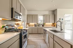 7413 Boyd Hvn Dr, Austin, TX 78744 - Photo 9