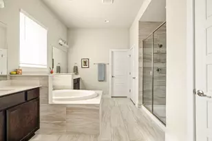 7413 Boyd Hvn Dr, Austin, TX 78744 - Photo 15