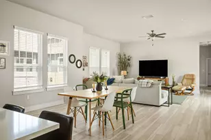 7413 Boyd Hvn Dr, Austin, TX 78744 - Photo 11