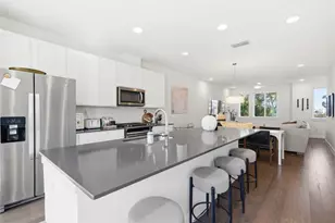 814 N Bluff Dr, Austin, TX 78745 - Photo 9