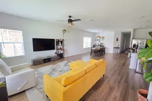 208 Wolf Springs Rd, Georgetown, TX 78628 - Photo 5