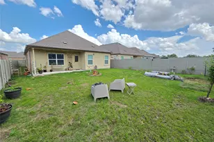 208 Wolf Springs Rd, Georgetown, TX 78628 - Photo 29