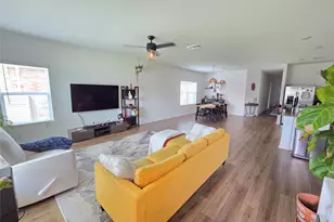 208 Wolf Springs Rd, Georgetown, TX 78628 - Photo 15