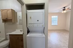 251 Zimmerman Ave, Bastrop, TX 78602 - Photo 9