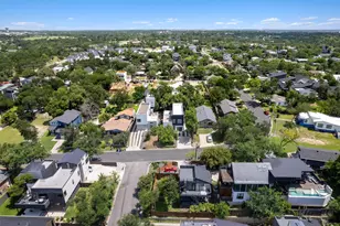 4712 Reyes St, Austin, TX 78721 - Photo 37