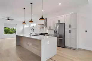 4712 Reyes St, Austin, TX 78721 - Photo 1
