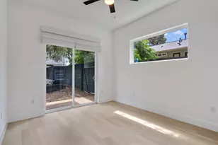 4712 Reyes St, Austin, TX 78721 - Photo 11