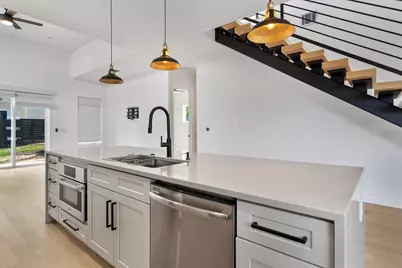 4712 Reyes Street #1, Austin, TX 78721 - Photo 9