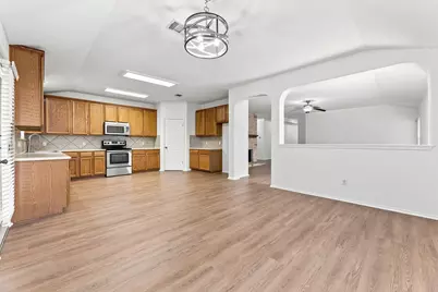 135 Lear Avenue, Buda, TX 78610 - Photo 11