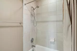 5 Tiburon Ct, The Hills, TX 78738 - Photo 25
