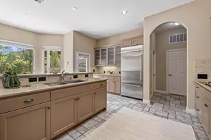 5 Tiburon Ct, The Hills, TX 78738 - Photo 5