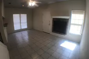 706 W 24th St, Austin, TX 78705 - Photo 5