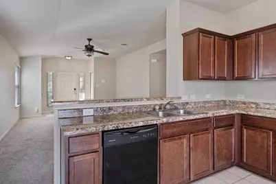 180 Eagle Drive, Luling, TX 78648 - Photo 11