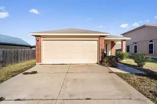 180 Eagle Dr, Luling, TX 78648 - Photo 1