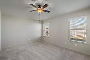 180 Eagle Dr, Luling, TX 78648 - Photo 9