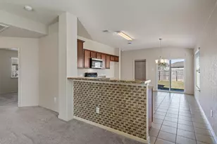 180 Eagle Dr, Luling, TX 78648 - Photo 7