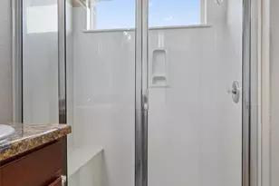 180 Eagle Dr, Luling, TX 78648 - Photo 11