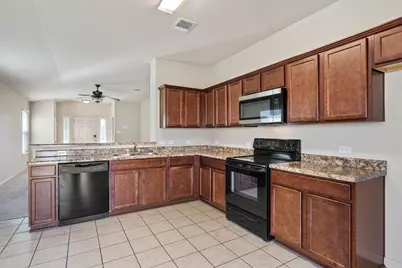 180 Eagle Drive, Luling, TX 78648 - Photo 9