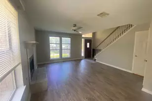 11915 Sky W Dr, Austin, TX 78758 - Photo 3