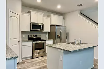 184 Beth Ann Loop, Taylor, TX 76574 - Photo 3