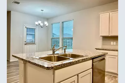 184 Beth Ann Loop, Taylor, TX 76574 - Photo 5