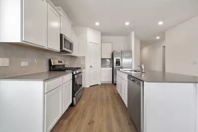 10713 Steinbeck Drive, Austin, TX 78747 - Photo 15