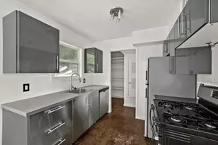 903 Aurora Cir, Austin, TX 78757 - Photo 7