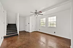 903 Aurora Cir, Austin, TX 78757 - Photo 7
