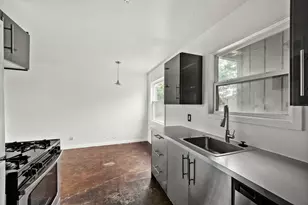 903 Aurora Cir, Austin, TX 78757 - Photo 9