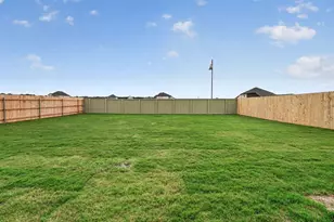 201 Las Posas Dr, Liberty Hill, TX 78642 - Photo 25