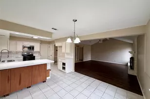 9510 Newberry Dr, Austin, TX 78729 - Photo 5