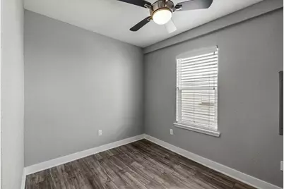 2710 Avenue P 1/2, Galveston, TX 77550 - Photo 15