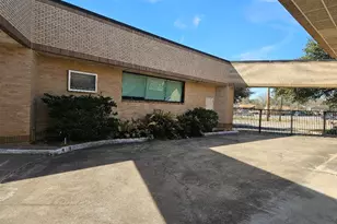 1225 N Avenue C, Elgin, TX 78621 - Photo 1