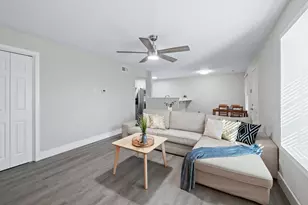 7801 Shoal Creek Blvd, Austin, TX 78757 - Photo 9