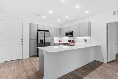 4801 Springdale Drive #2010, Austin, TX 78723 - Photo 5