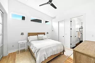 1704 E 13th St, Austin, TX 78702 - Photo 25