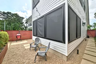 1704 E 13th St, Austin, TX 78702 - Photo 33