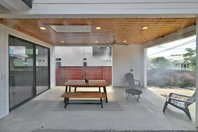 1704 E 13th Street #B, Austin, TX 78702 - Photo 9